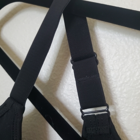 Ruby Ribbon Black Sports Bra - Picture 4 of 11